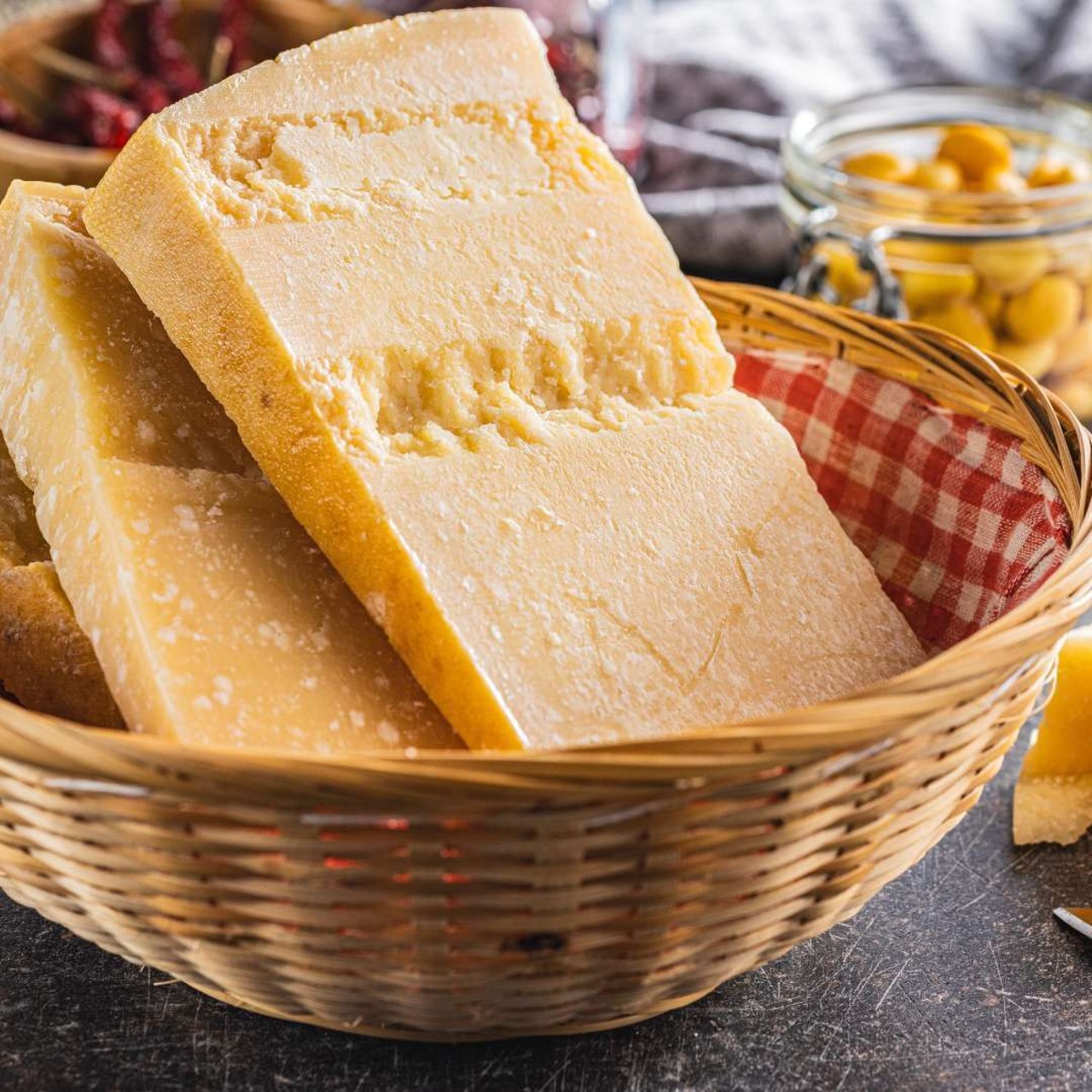 イタリア産 グラスフェッド  パルミジャーノレッジャーノ 24ヶ月以上熟成 100g  Grassfed Parmigiano Reggiano Cheese 24 Months Aged 100g