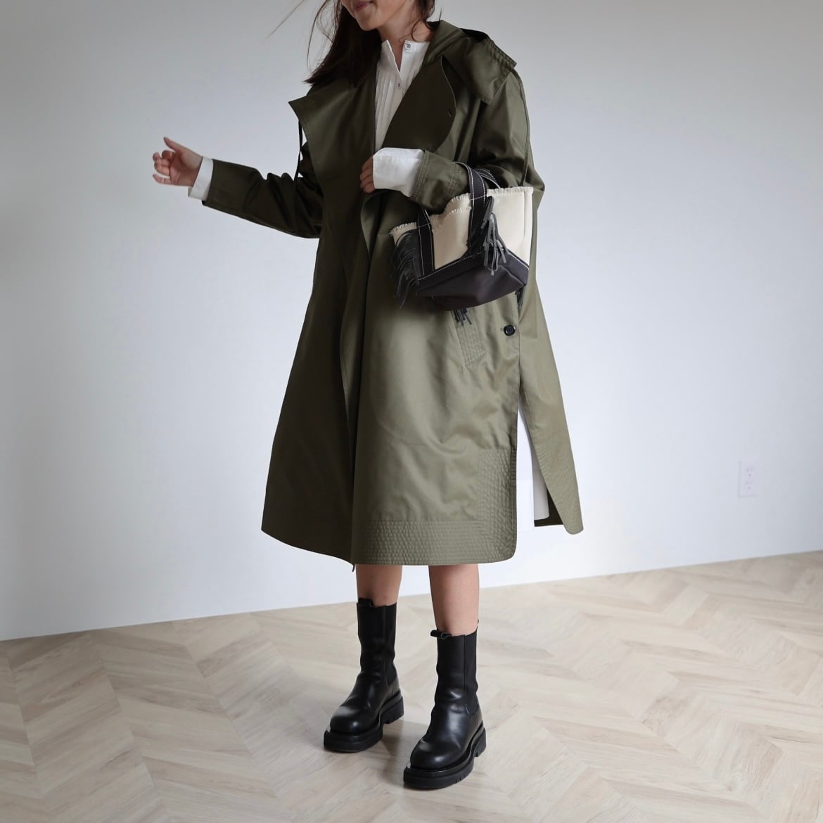 gypsohila TRENCH COAT カーキ |