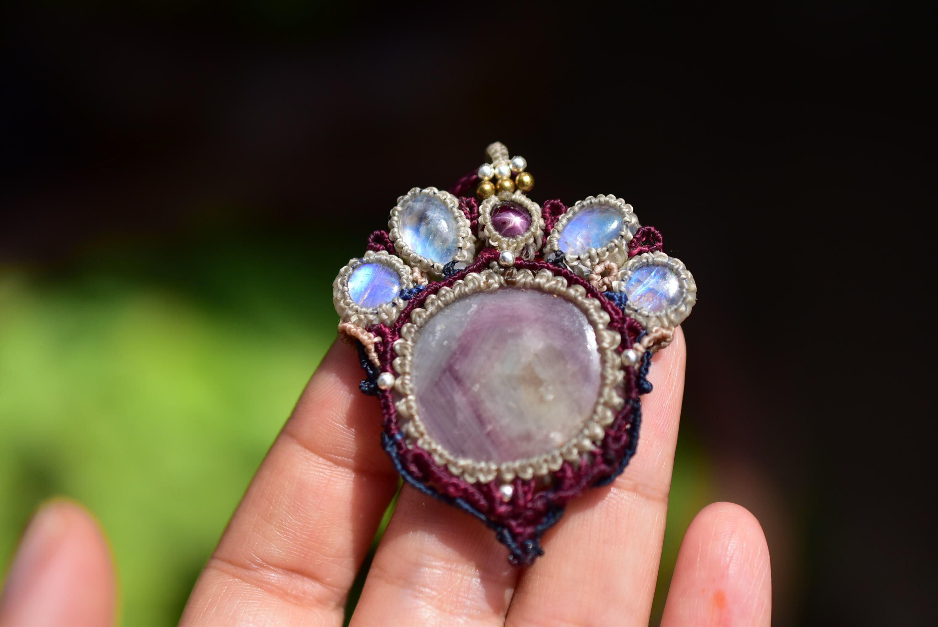 レッドアゲート＆ルビー＆ガーネットのマクラメ編みネックレス