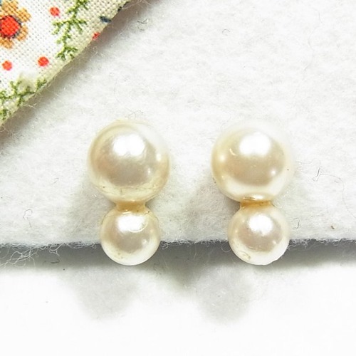 模造パールが二つ並ぶイヤリング　vintage earrings for sale　11842E
