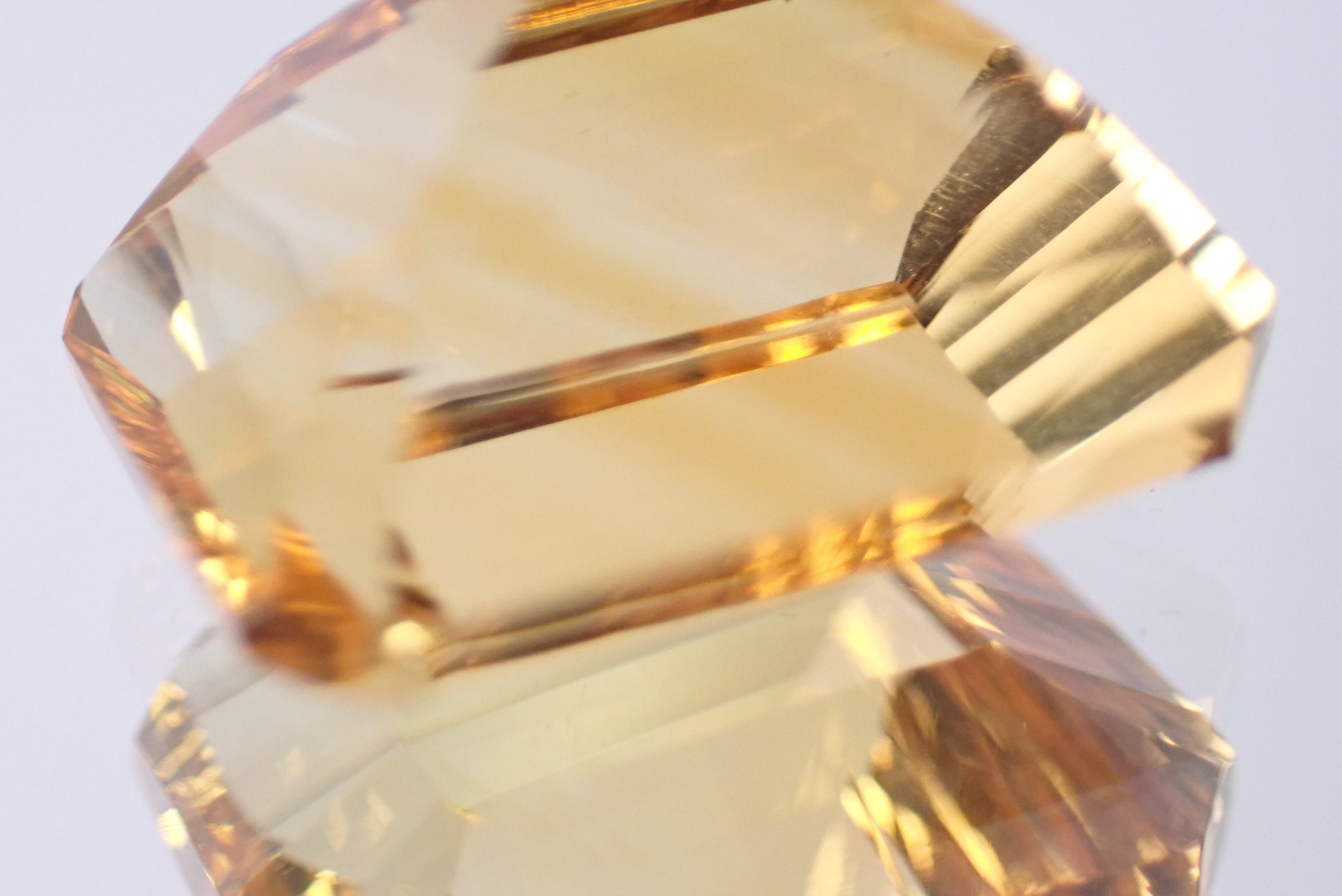 シトリン(コンケーブカット) 11.35ct [C5‐405] | differencee(ディファ