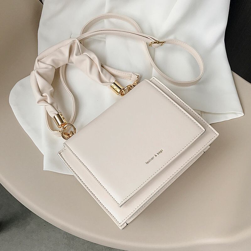 夏の小さなバッグ女性のバッグ2020新しい波のファッションポータブル野生のメッセンジャーバッグinsネット赤いショルダー小さな正方形のバッグ Tiancai_Wing_Bag3684789