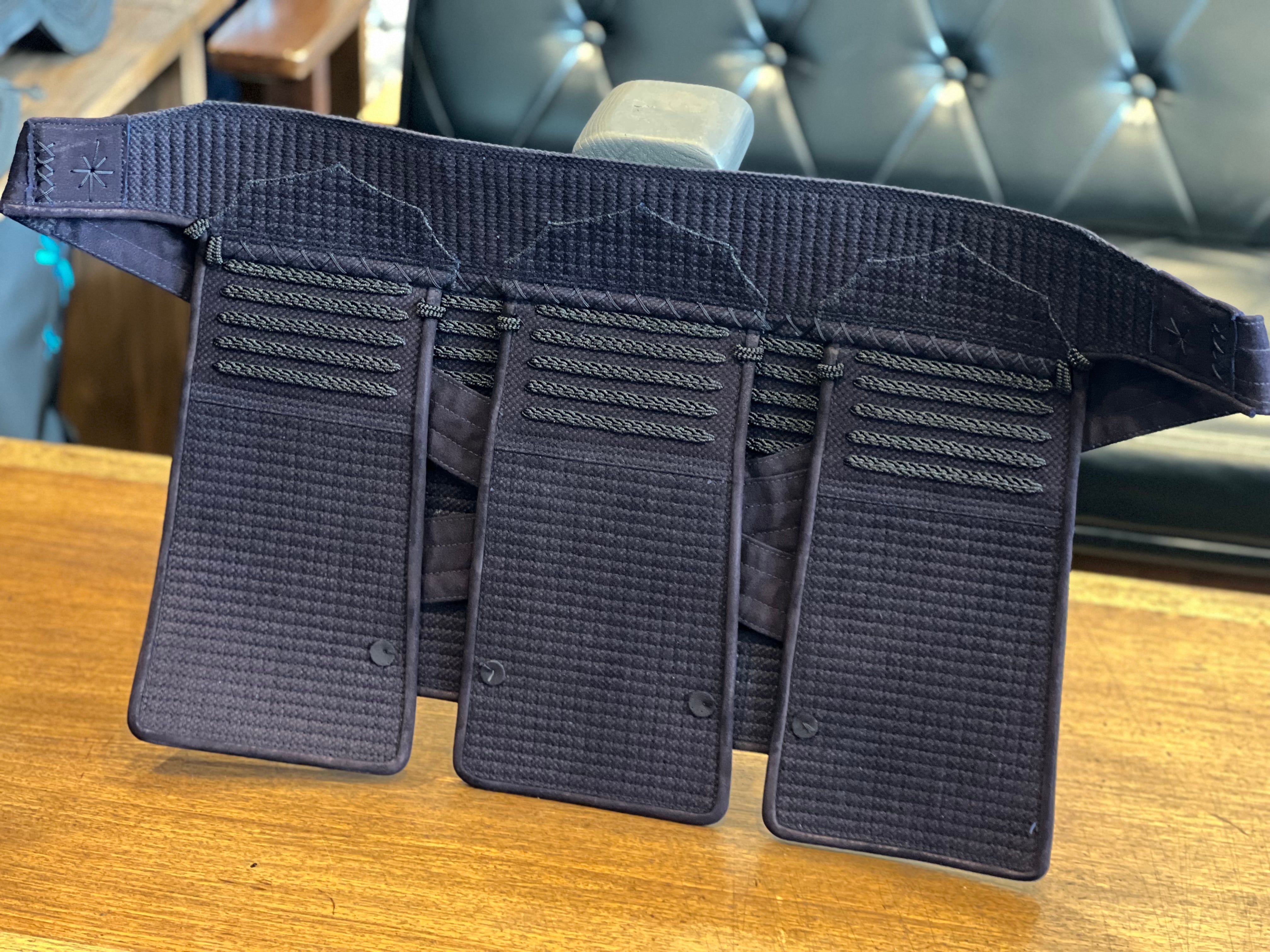 【予約販売‼納期2~3か月】【高級素材へり鹿革✨新仕様✨黒閃十字刺✨】【各サイズ3名様限定✨S.M.L.L+1サイズ】『黒閃』6㎜十字 織刺 垂