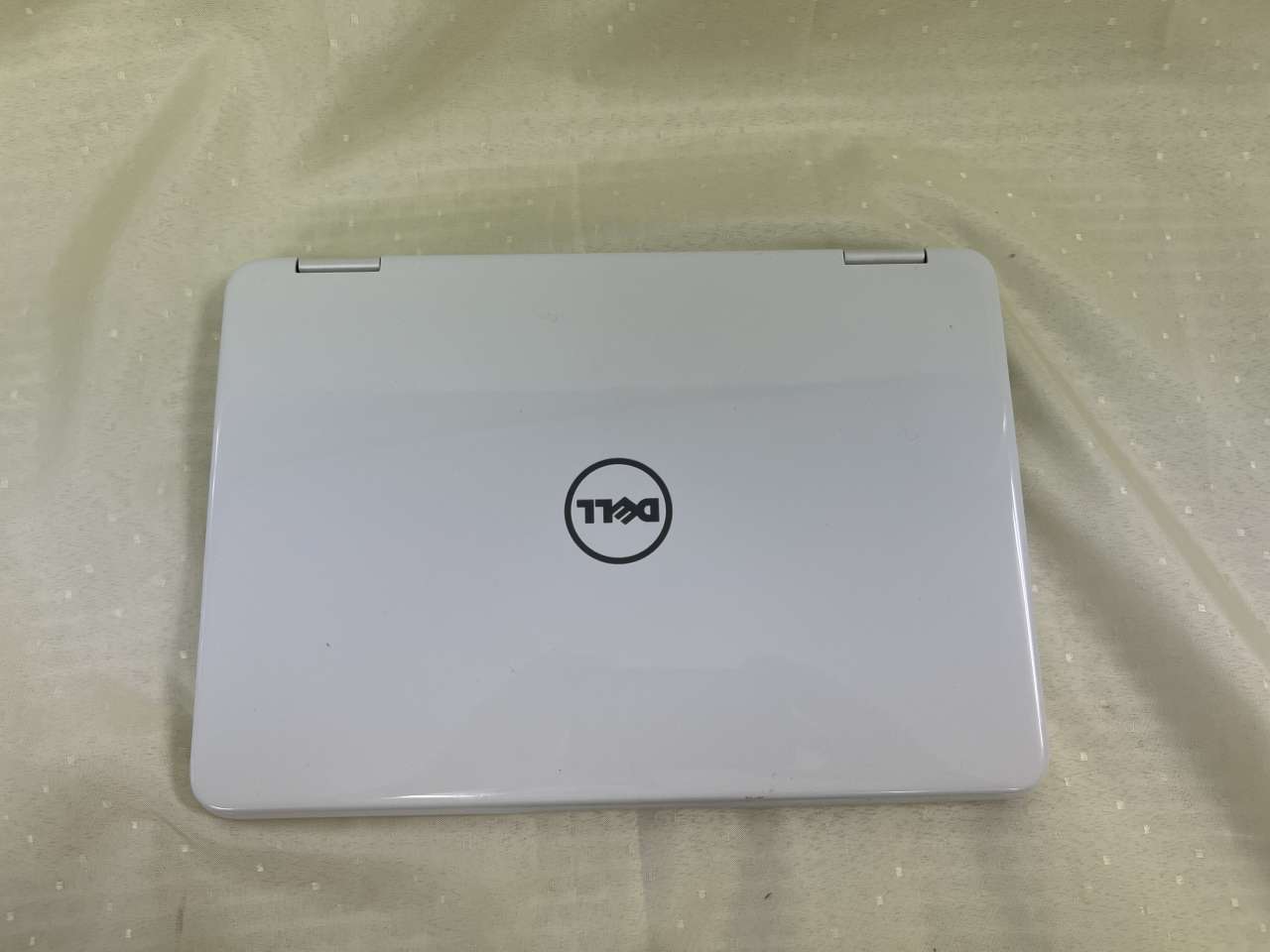 DELL Vostro ノートパソコン 寒 Windows11 （U22）