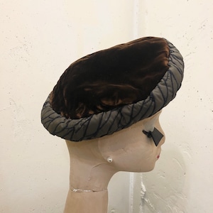 Vintage volume beret