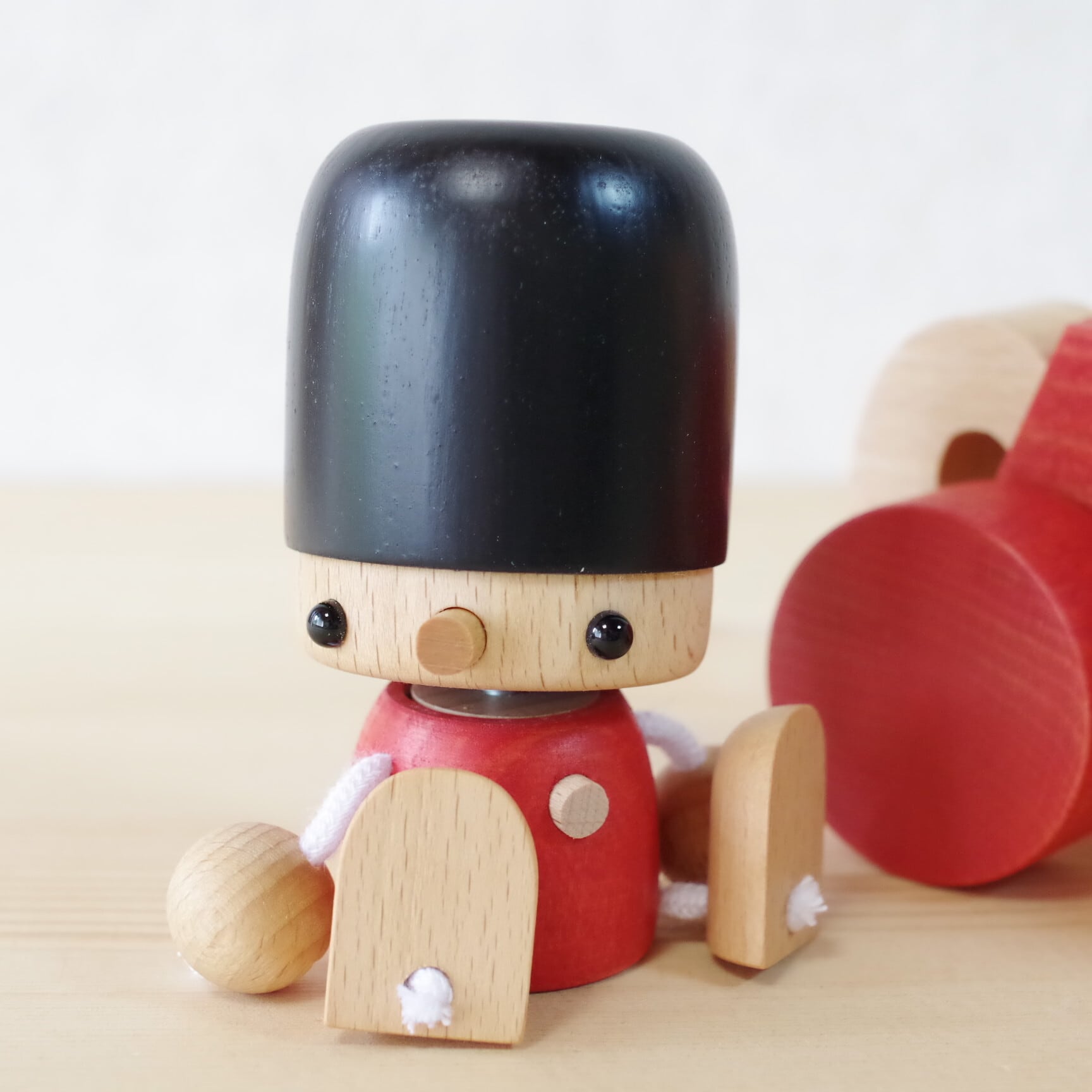 こまむぐ トビー＆ボコ | 木のおもちゃ専門店 おもちゃ箱 イカロス