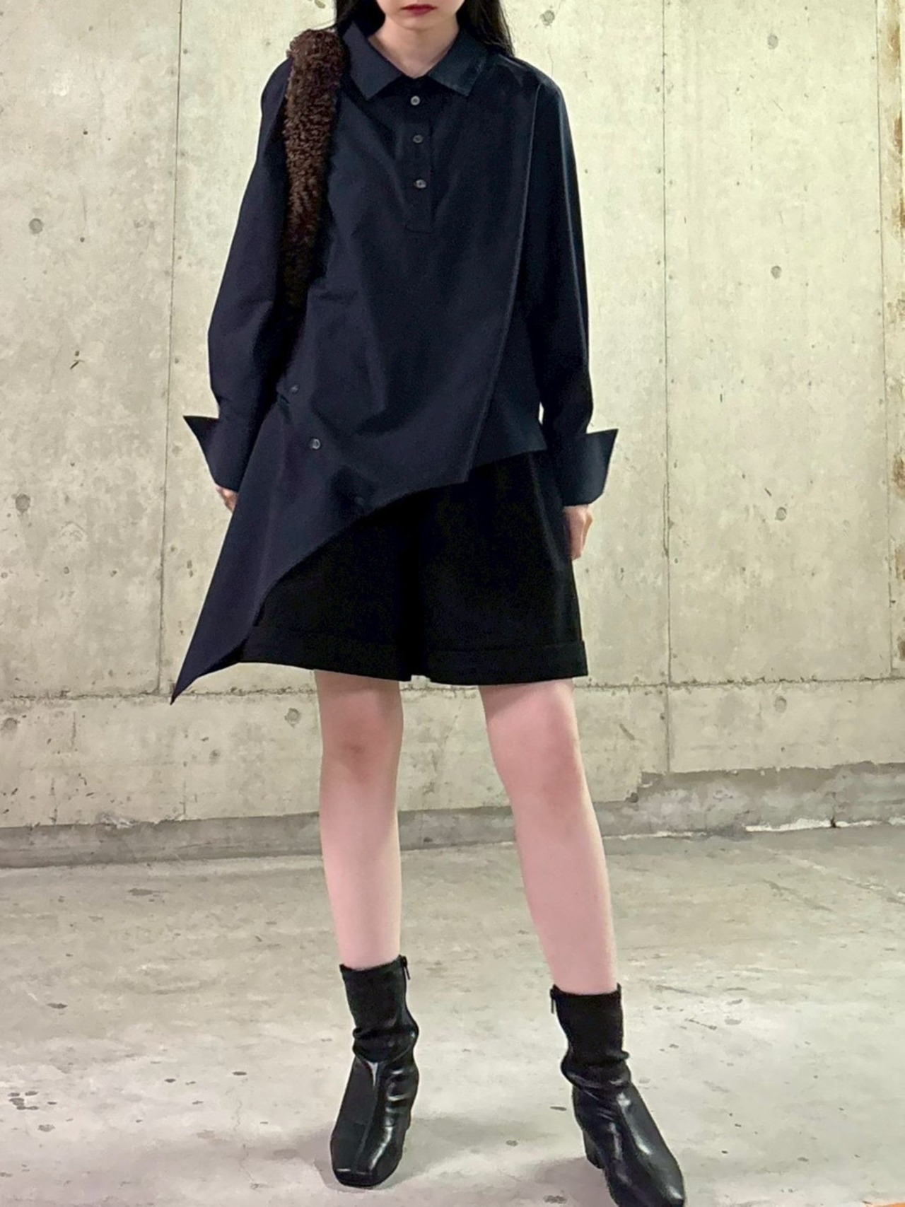 MMG122HEC パネル変形シャツ