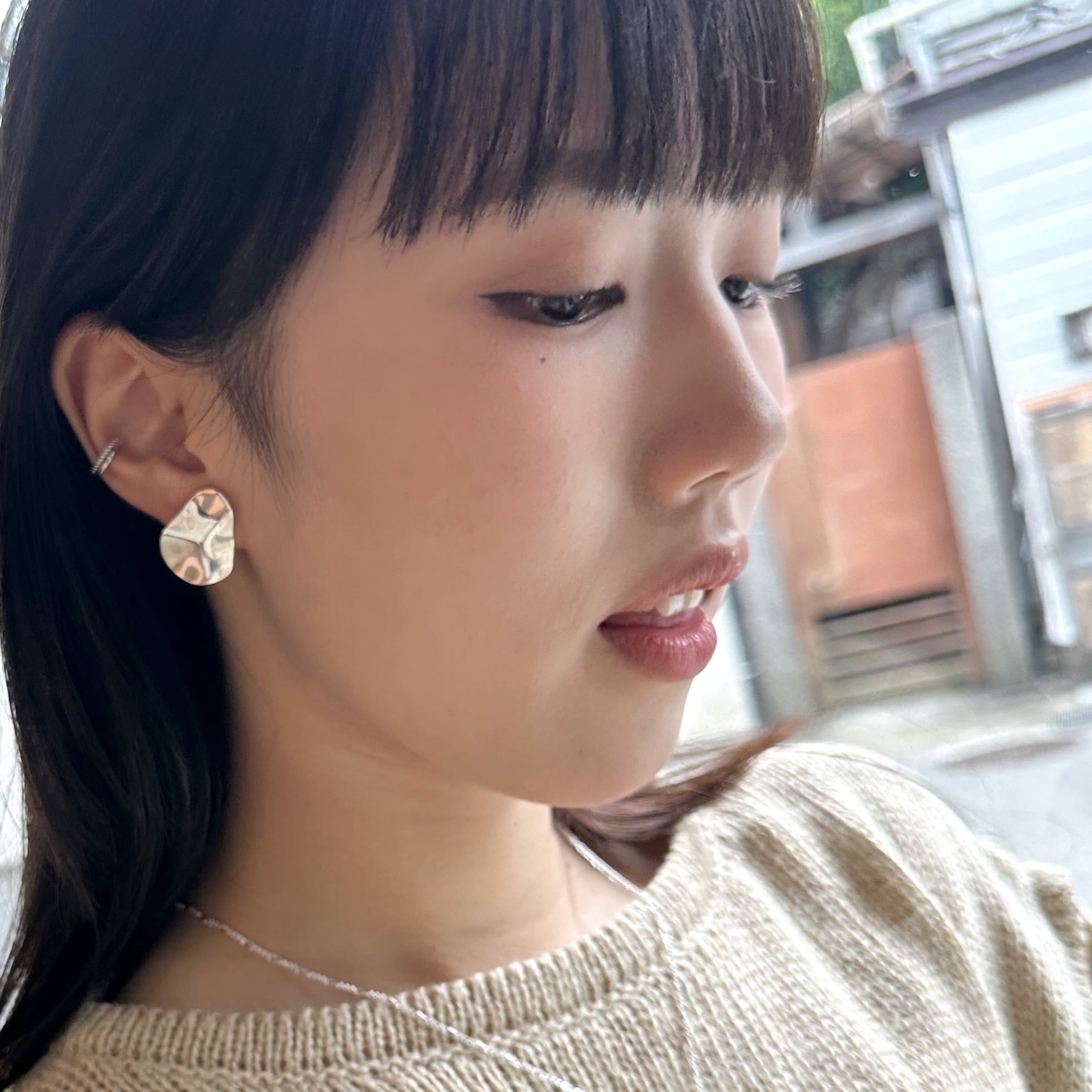 ナミナミ 洋梨 スタッドピアス 小顔効果と レフ板効果 | 【公式通販