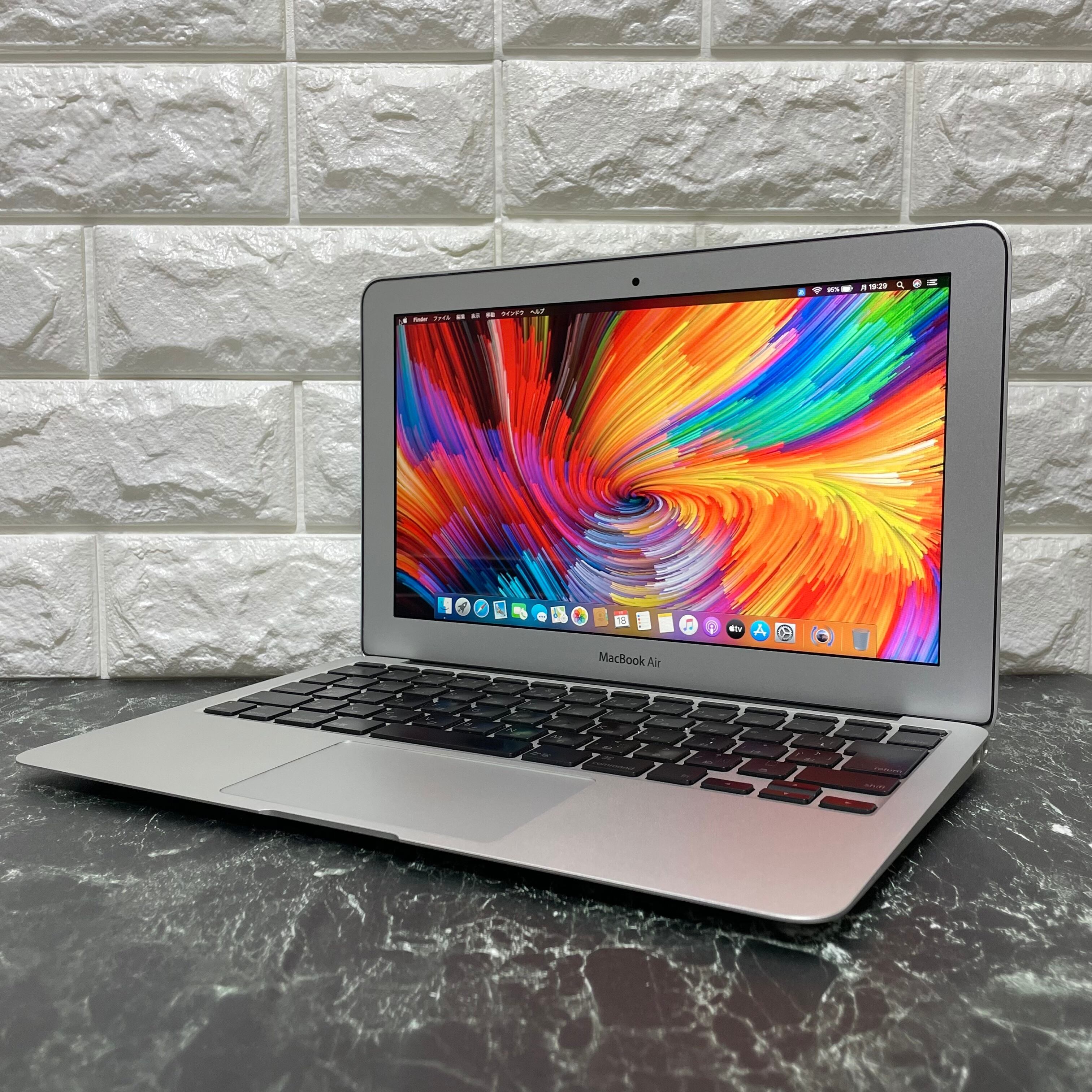 【箱付】APPLE MacBook Air 11インチ　core i5