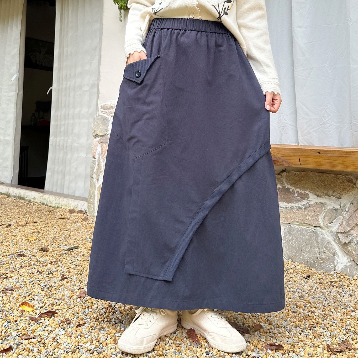 ASYMMETRIC POCKET HIGH WAIST RELAXED MIDI SKIRT M-18531