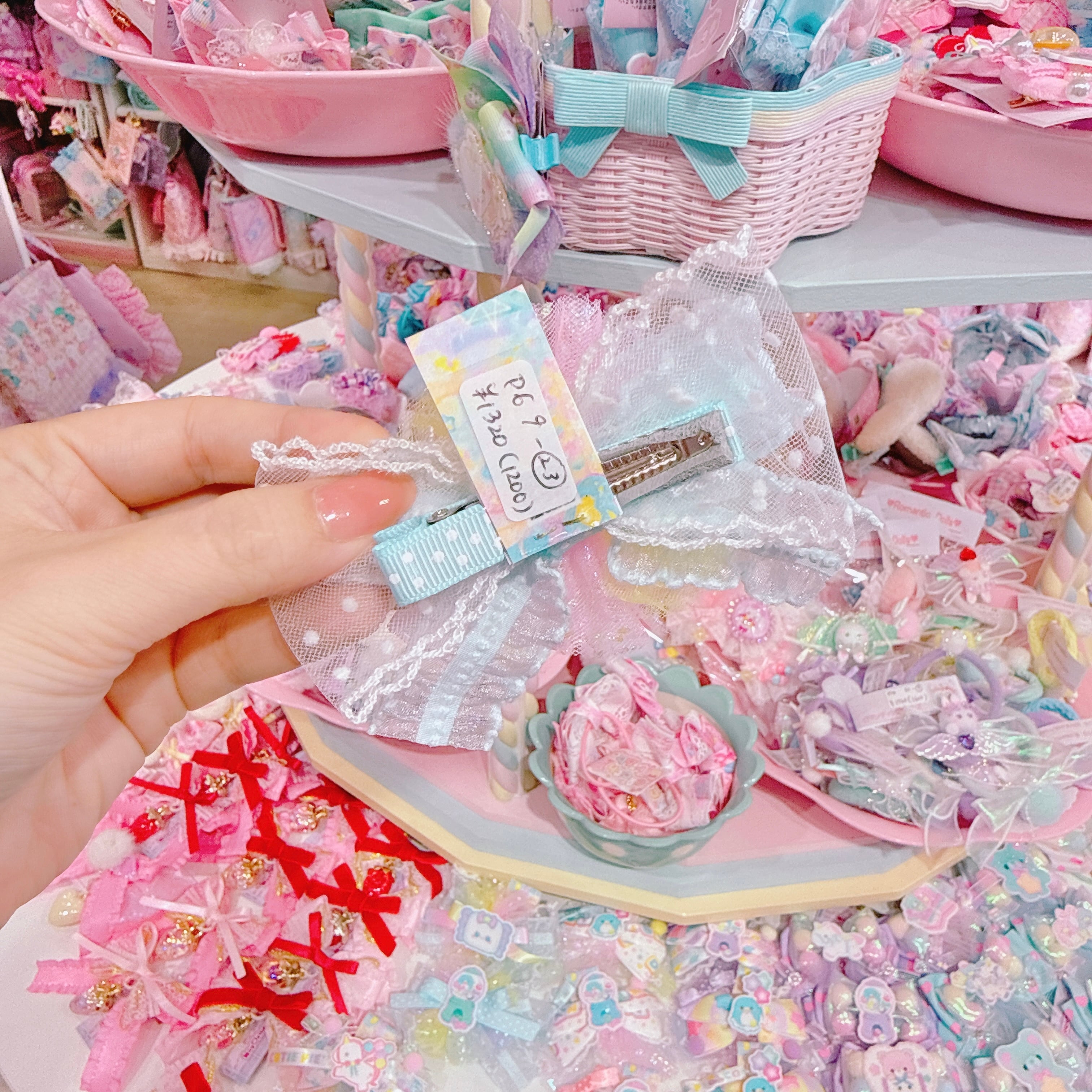 【P6】9-23チュールヘアクリップ