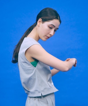 me. / bumpy cotton タックベスト