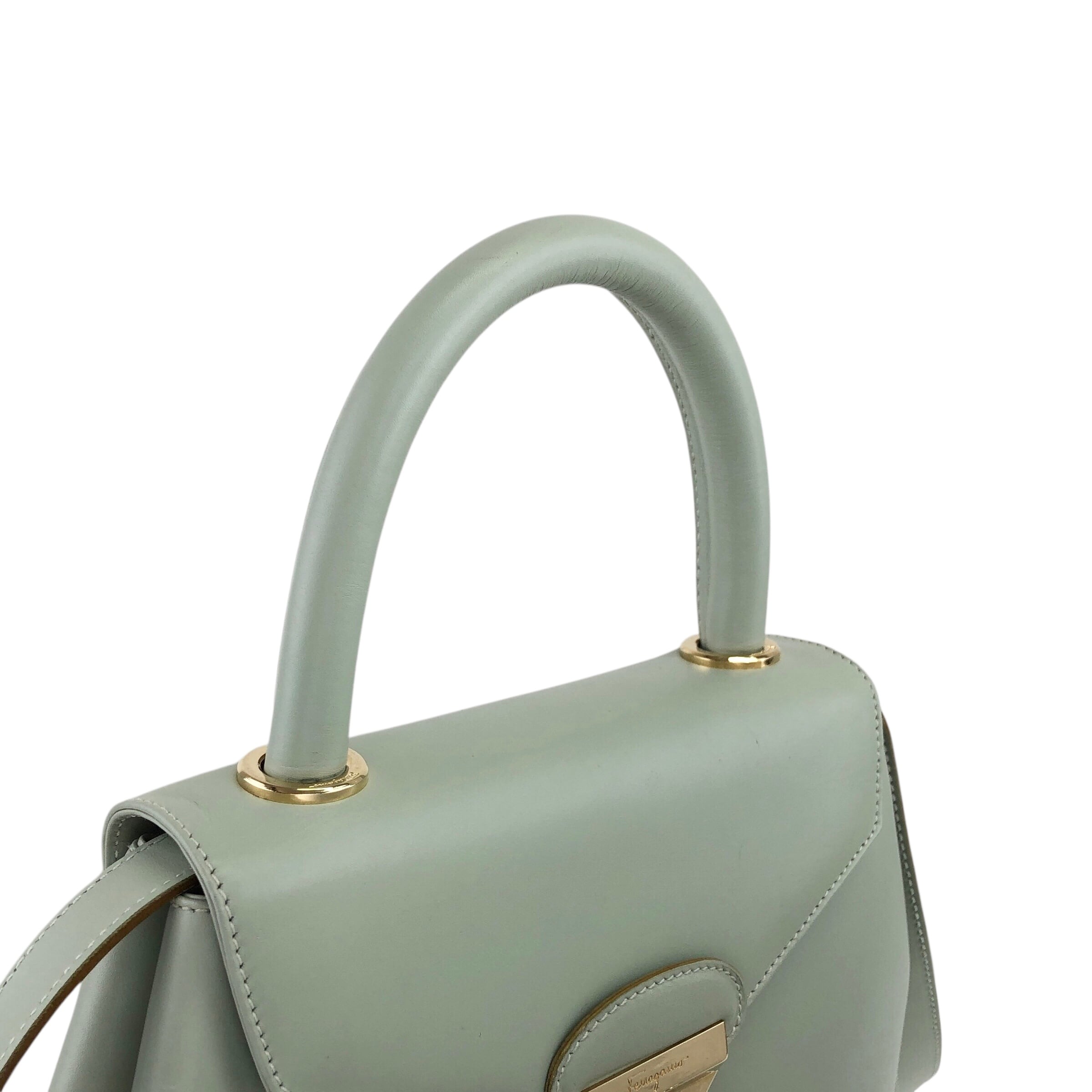 Salvatore Ferragamo サルヴァトーレ フェラガモ ショルダーバッグ