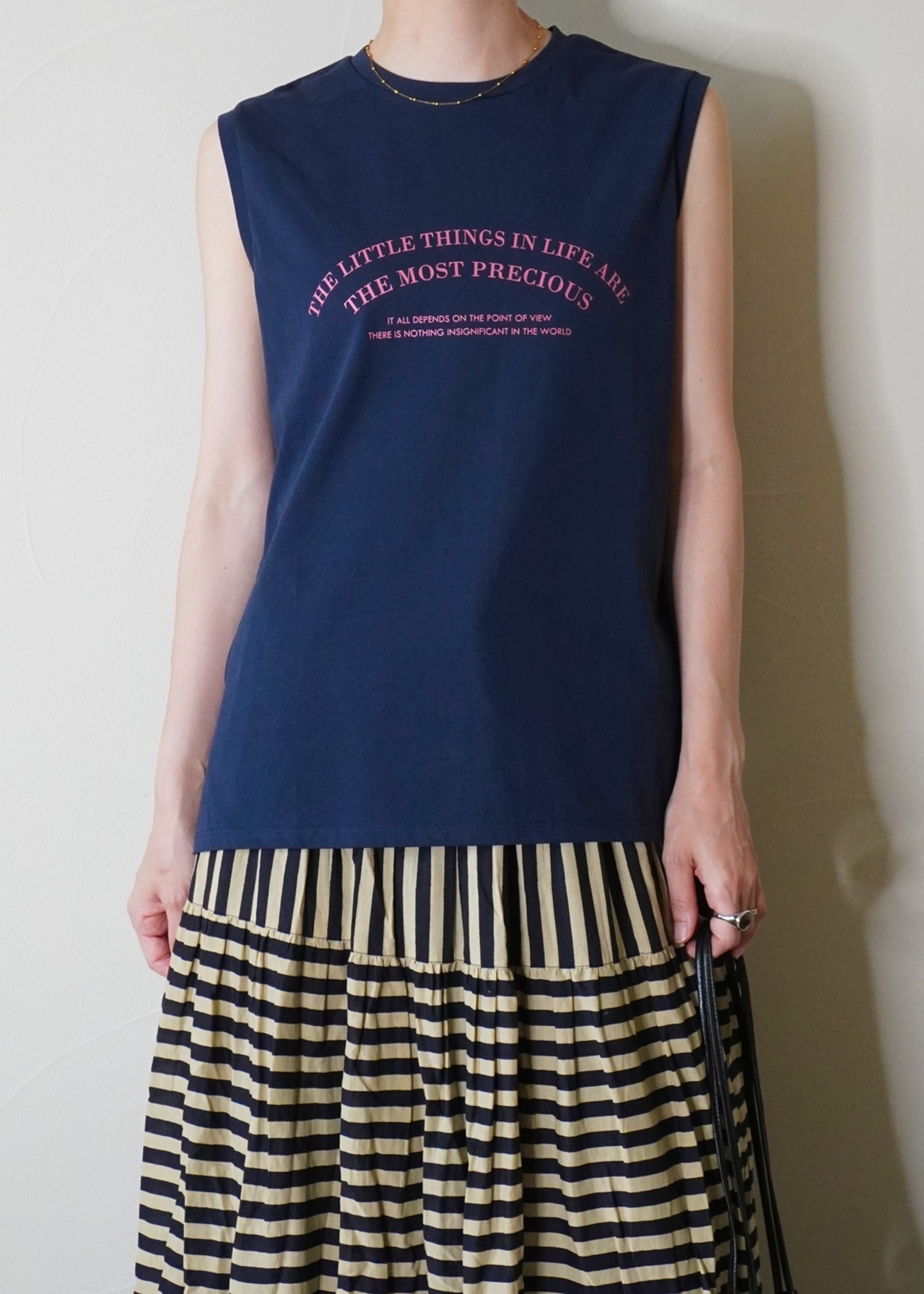 ノースリーブ　ロゴTシャツ