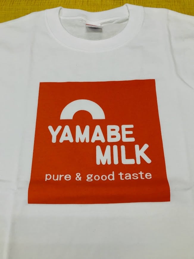 YAMABEMILK ロゴプリント コットンTシャツ | ヤマガタニューレトロ