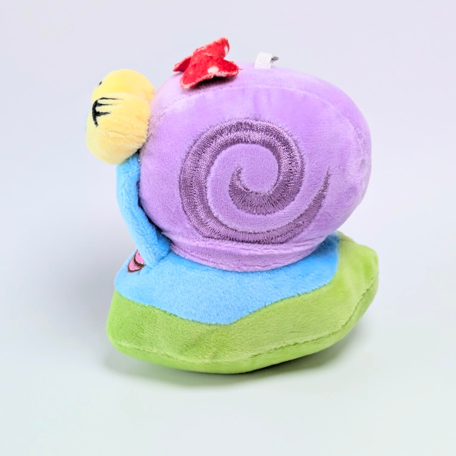 【 SpongeBob SquarePants ( スポンジボブ ) メアリー ( Mary the Snail ) / ぬいぐるみキーホルダー / プラッシュキーホルダー 〚アメリカン雑貨 アメトイ〛