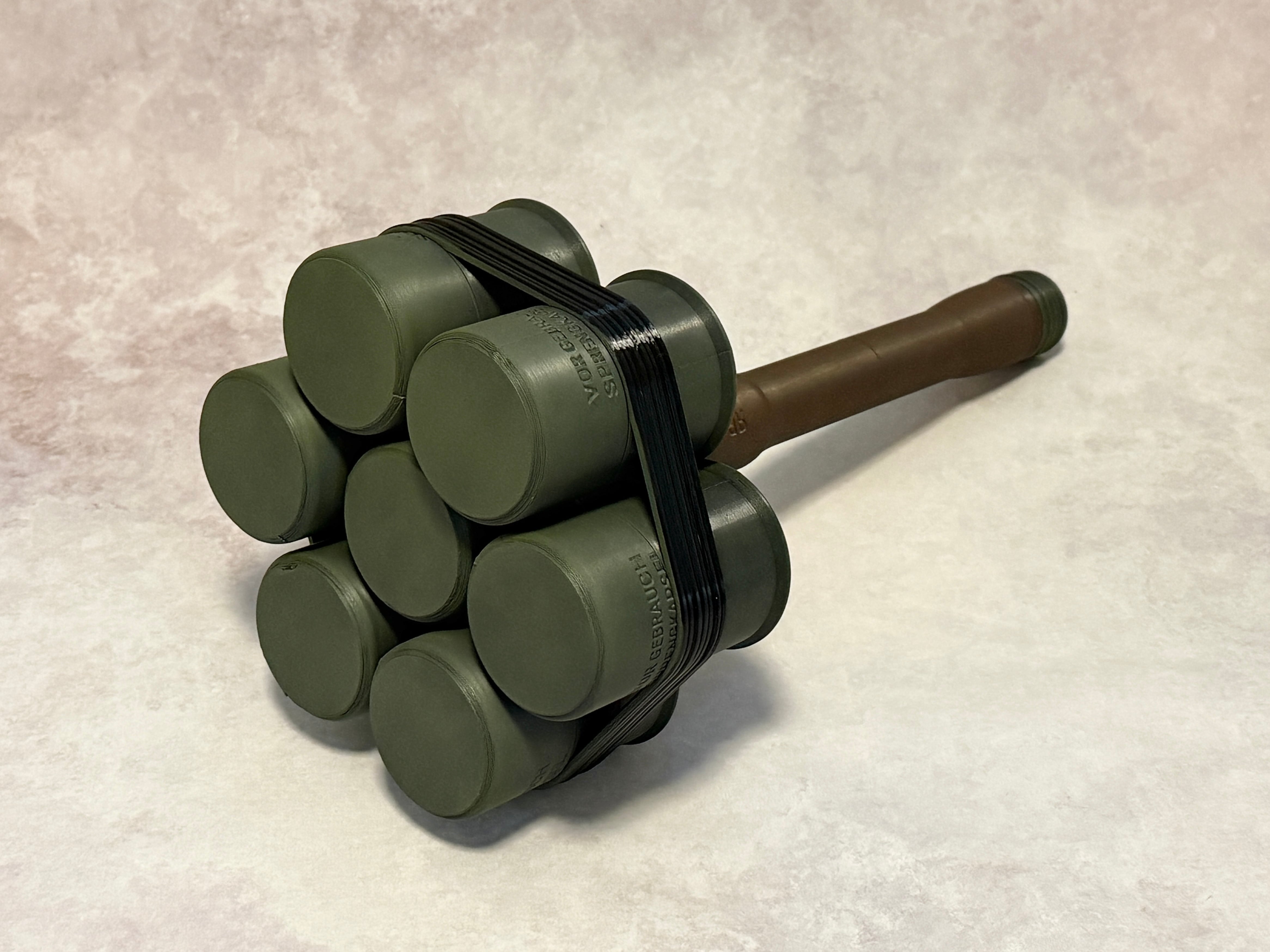 WWIIドイツ軍 M24型柄付き集束手榴弾（Geballte Ladung