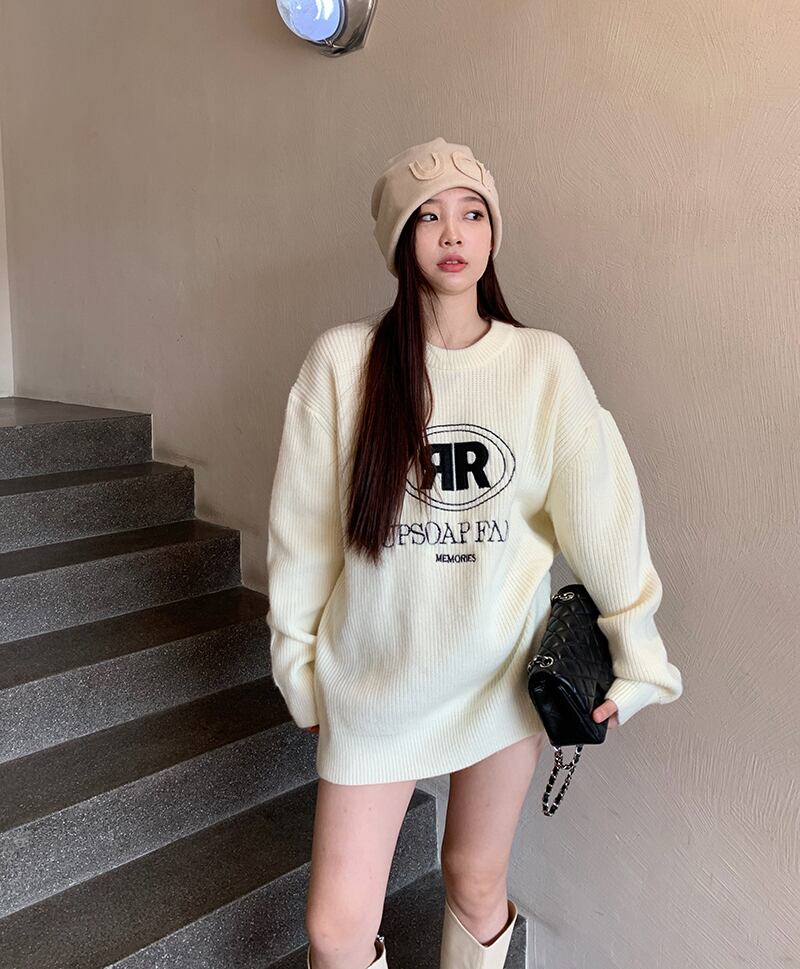 セーター 刺繍ルーズスタンダードスタイルコート ジャケット オータム レトロ 秋物 ブラックストロベリース2169833487