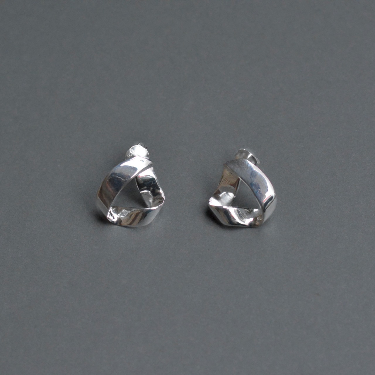 lara ピアス シルバー