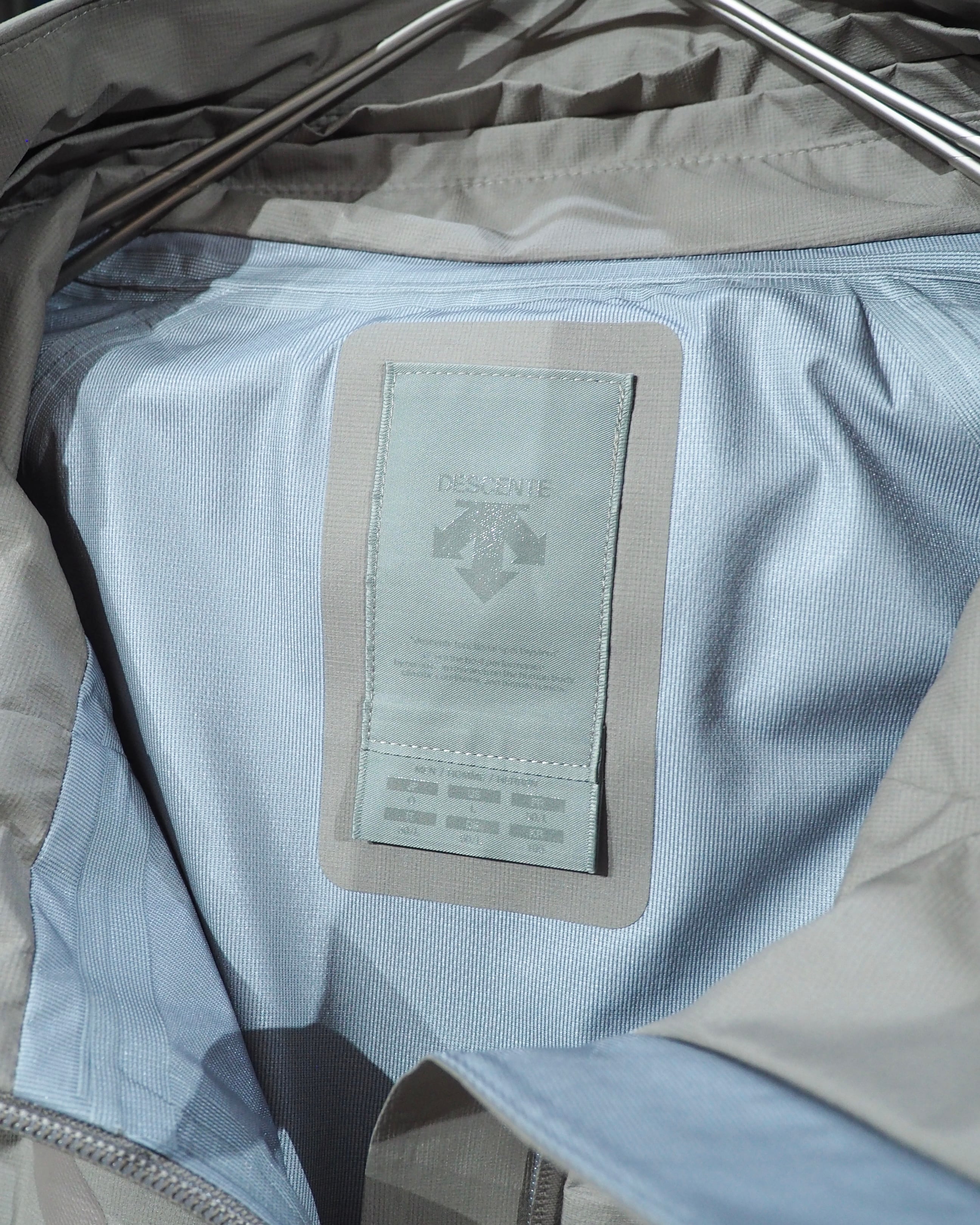 ” DESCENTE ALLTERRAIN ” ALL WEATHER COAT