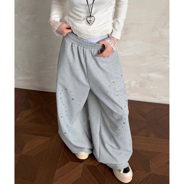 studded waffle pants　スタッズアクセントワッフルパンツ　J1798