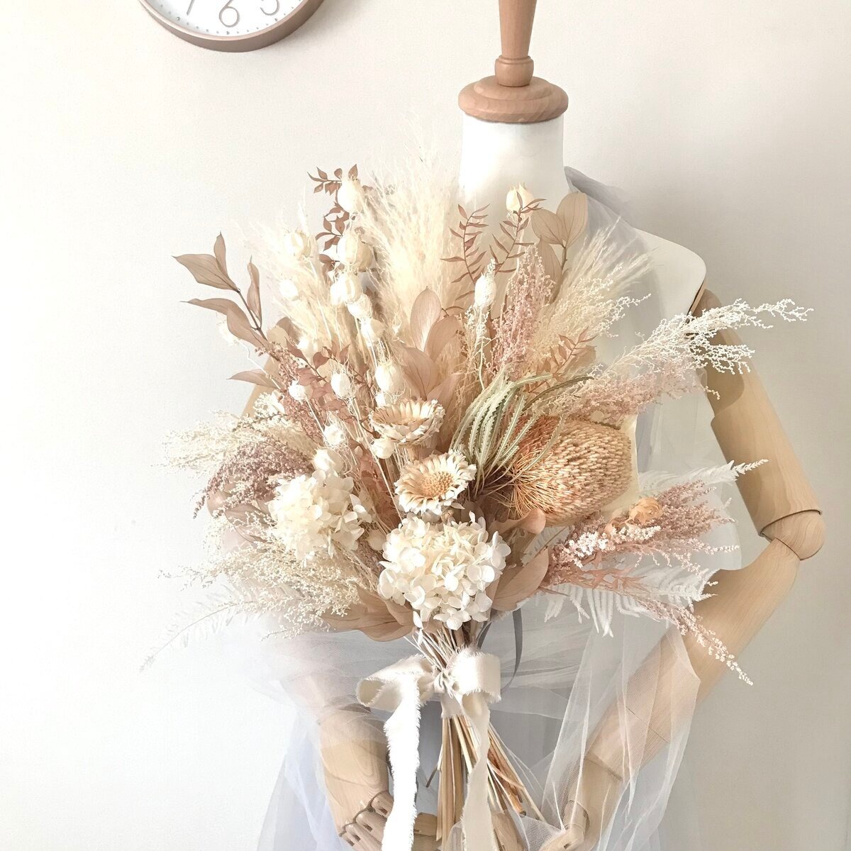 長さ約60cm・カシミアベージュの大きなスワッグ（ブーケ/花束）LL  