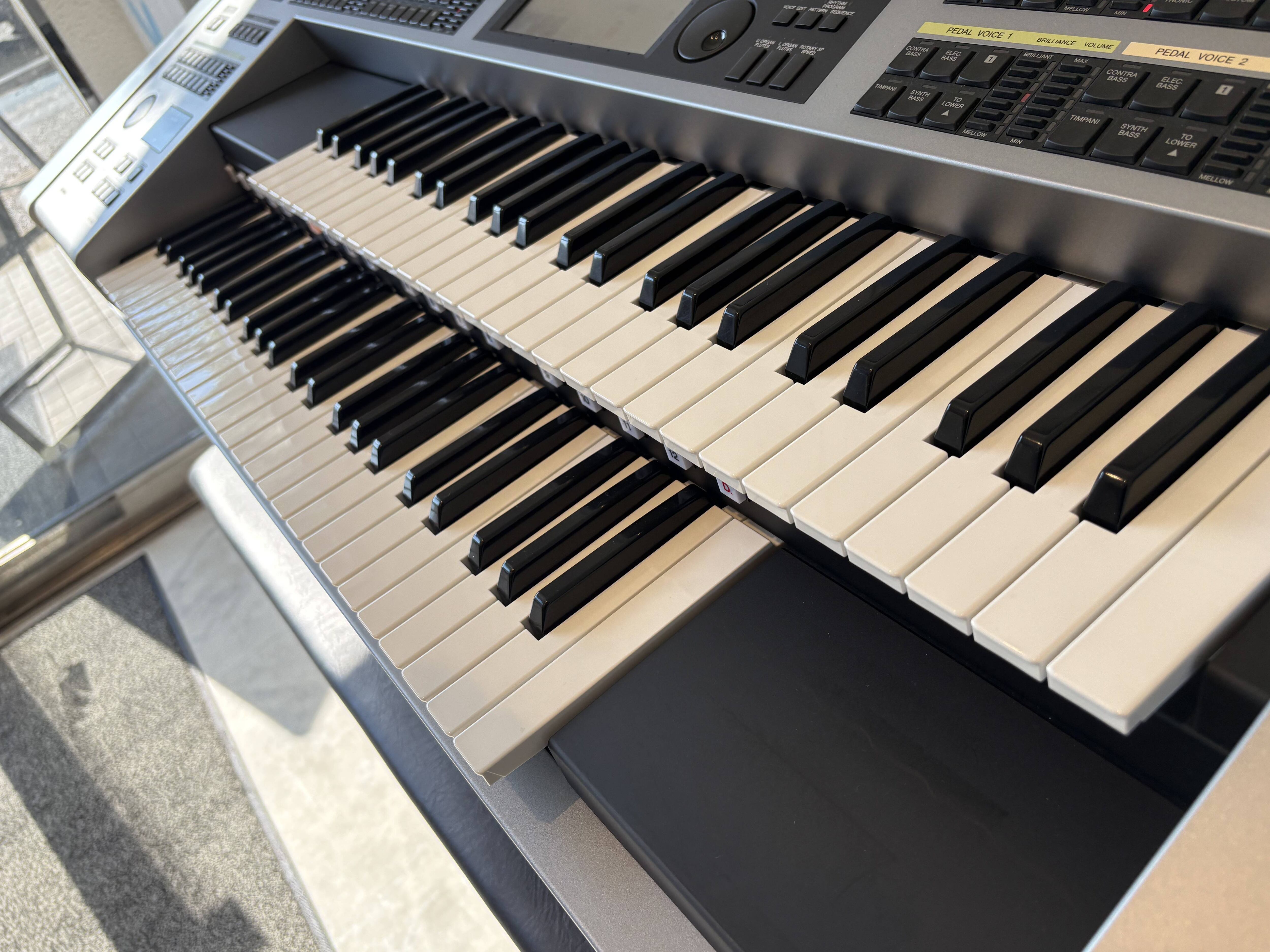 中古ヤマハエレクトーン　ELS-02C