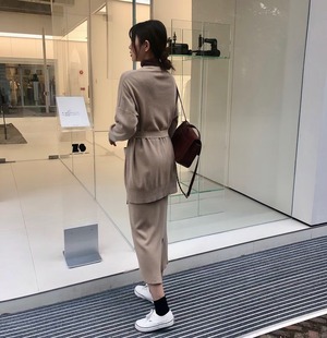 ガウンカーデ＋タイトスカート ニットセットアップ　AJ1050-6092