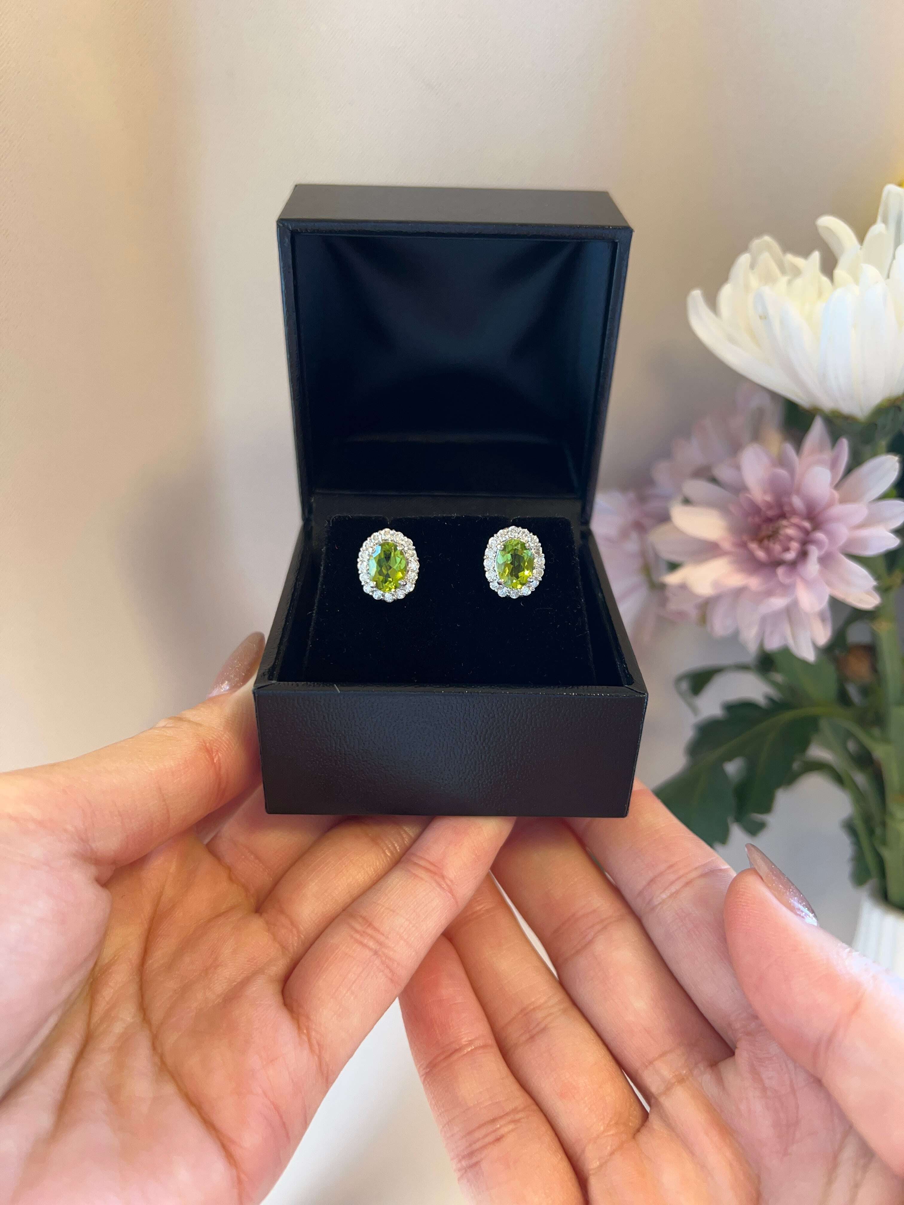 Pt900ペリドットピアス | GEM QUEEN