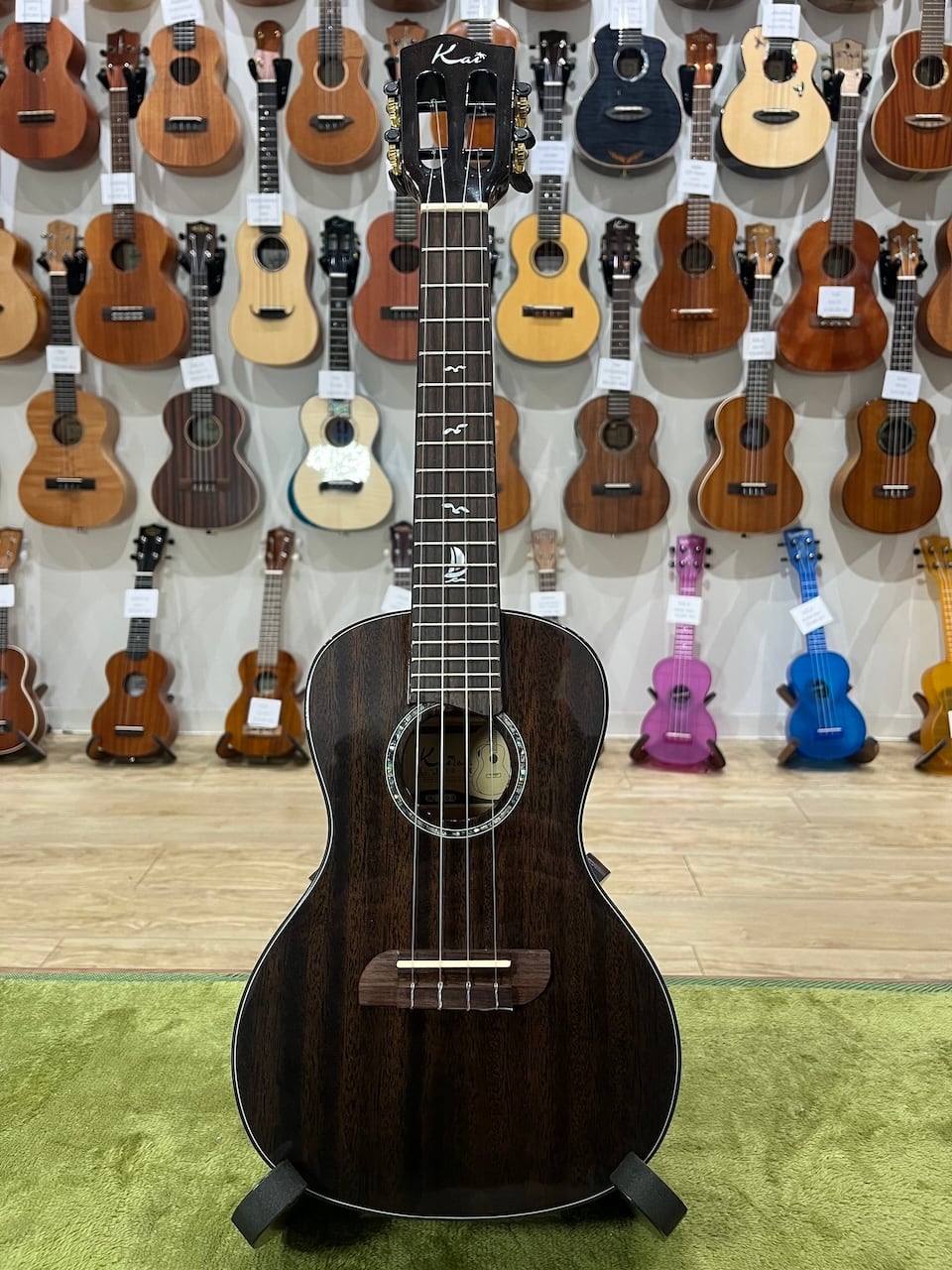 Uma UK30SC ウクレレ本体 Uma Ukulele UK-30SC EVO コンサートウクレレ(ウーマウクレレ