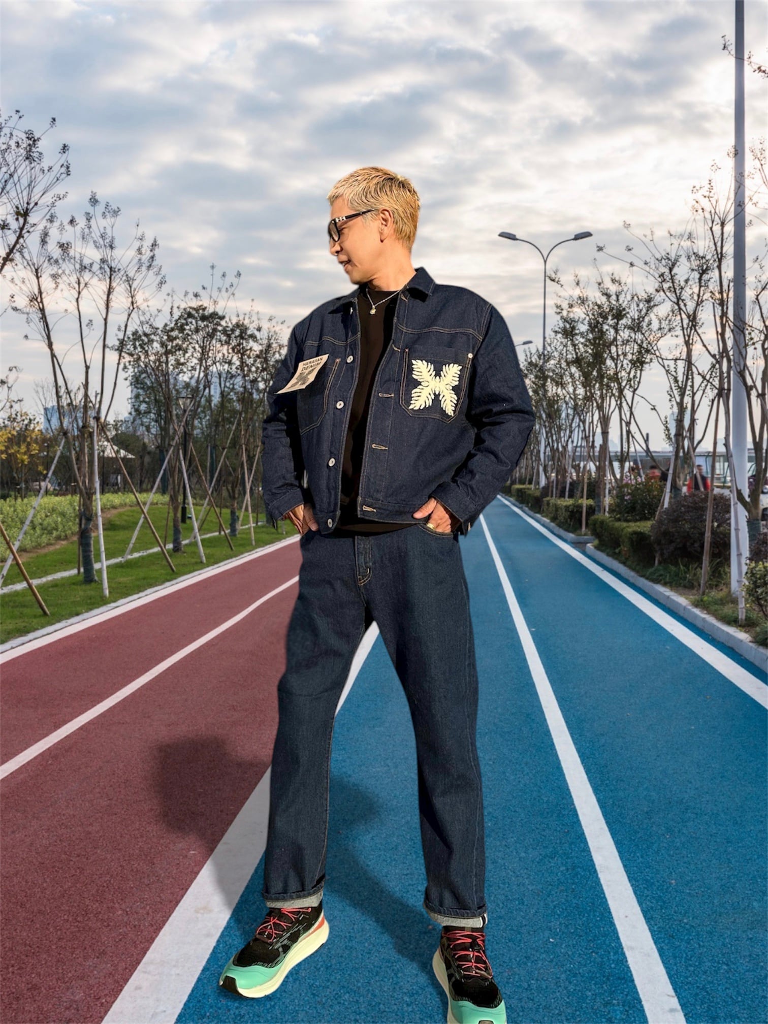 SALVAGE PUBLIC デニムパンツ