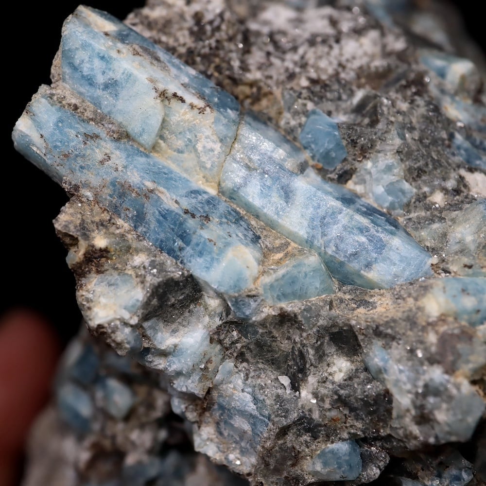 自主採掘！アクアマリン カリフォルニア産 665.7g AQ255 原石 天然石