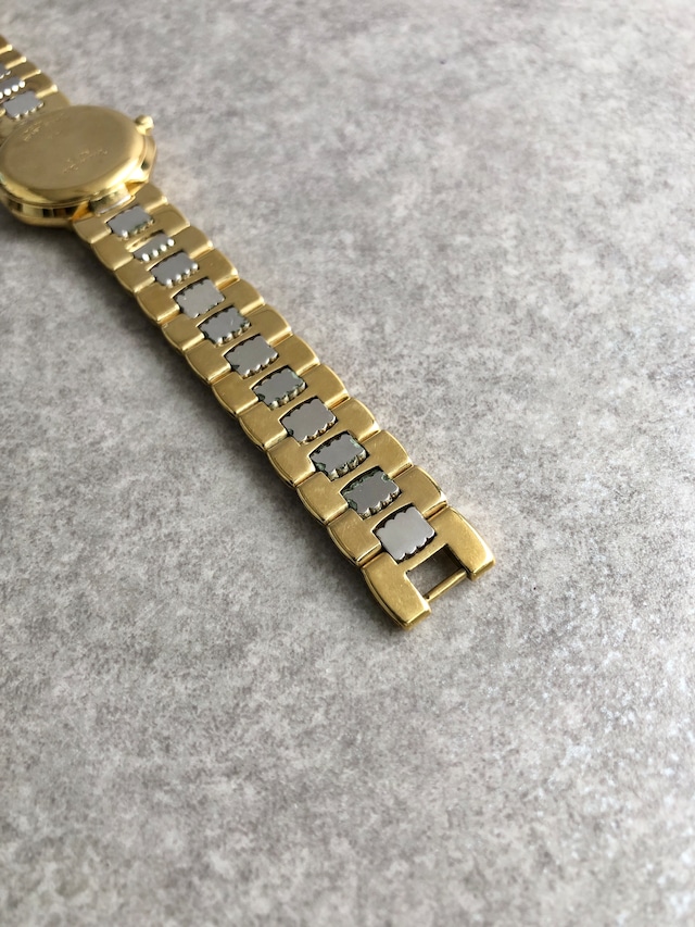 Christian Dior クリスチャン ディオール 腕時計 ゴールド CD オクタゴン ステンレススチール D48⁻133 クォーツ vintage ヴィンテージ オールド y8i88y