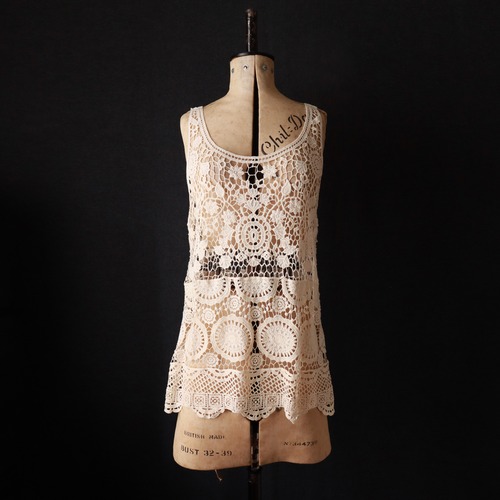used hand-crochet sleeveless tank top / コットン手編みベスト