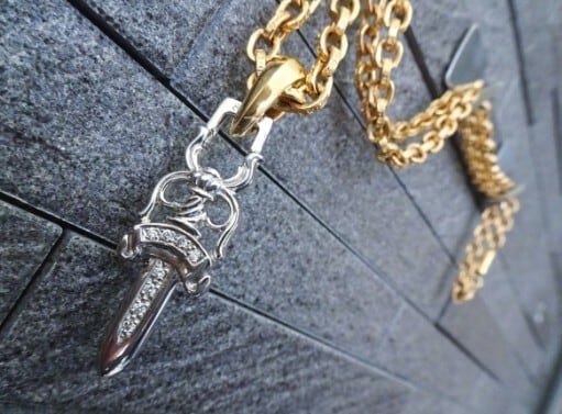 CHROME HEARTS クロムハーツ ダガーペンダント パヴェダイヤ CHROME HEARTS クロムハーツ ダガーペンダント パヴェダイヤ