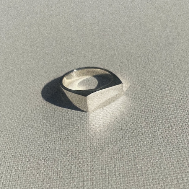 signet ring