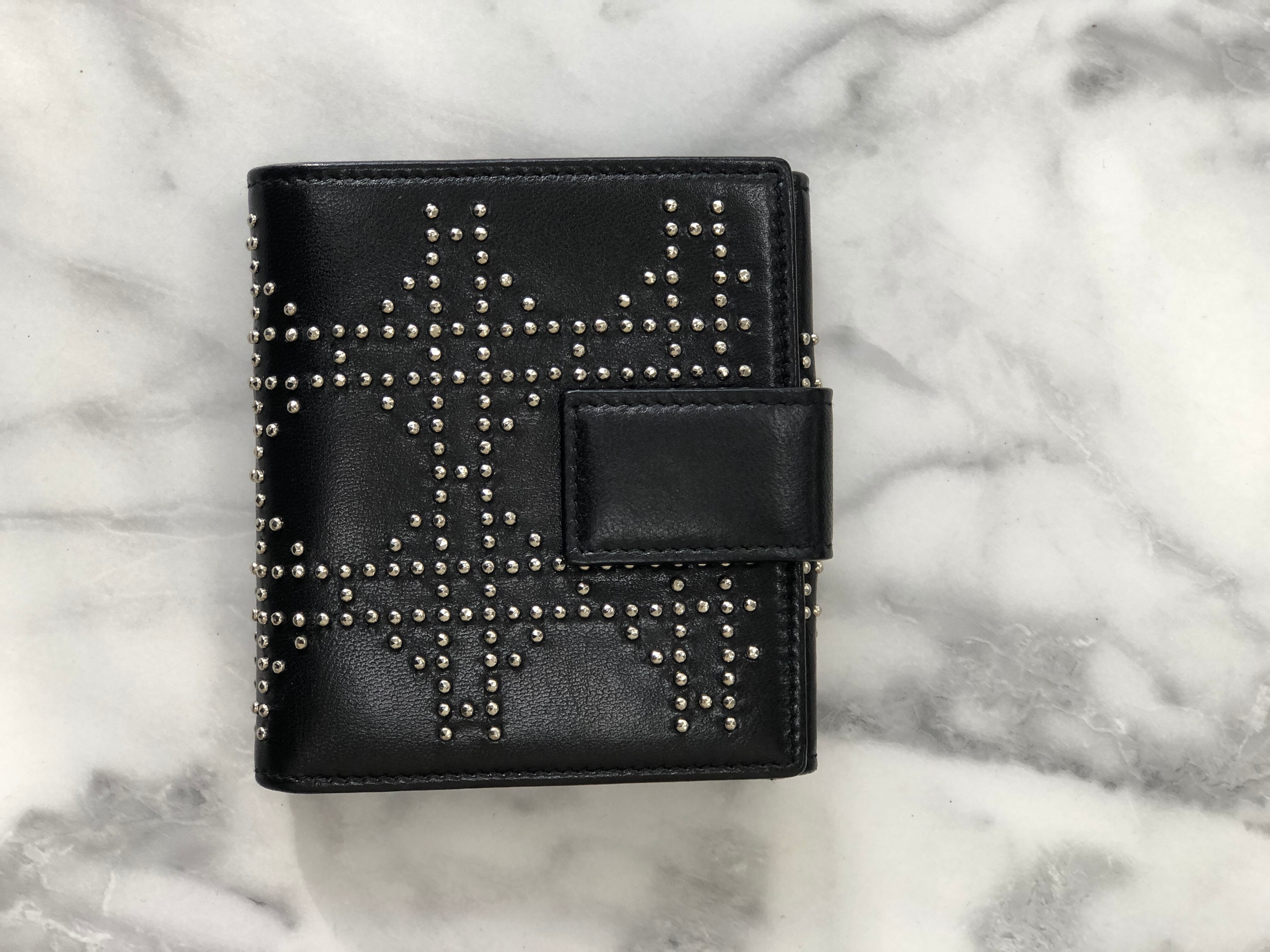 Christian Dior ディオール スタッズ カナージュ 二つ折り財布