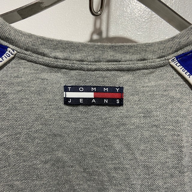 『送料無料』Tommy jeans トミージーンズ　切替ワンポイントTシャツ　XL グレー