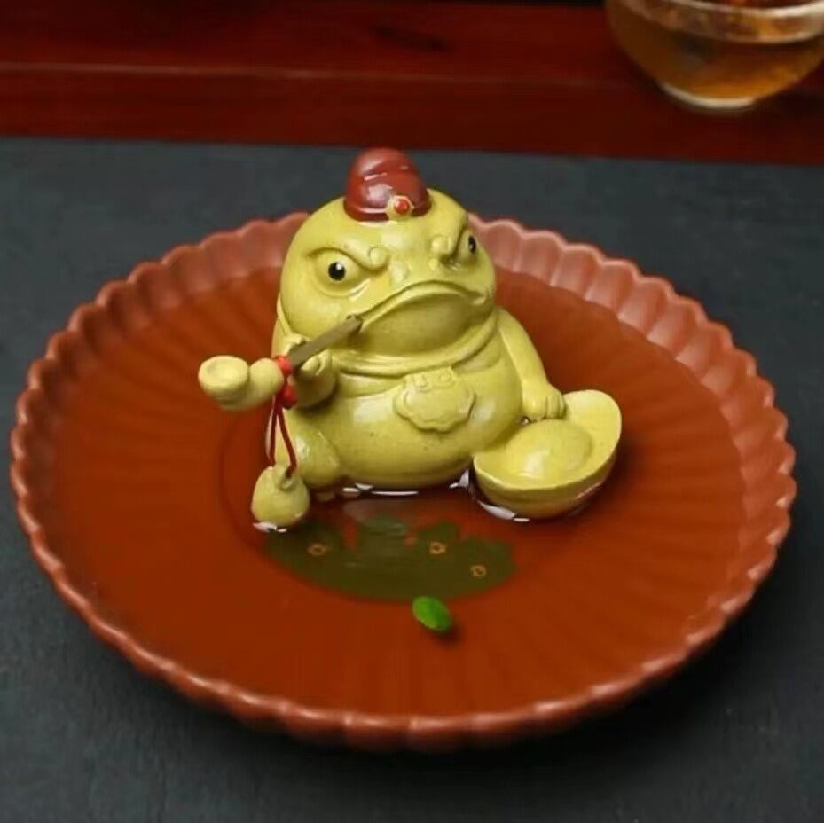 蛙 カエル 置物 オブジェ 黄色 イエロー 可愛い 財運 金運 開運 運気