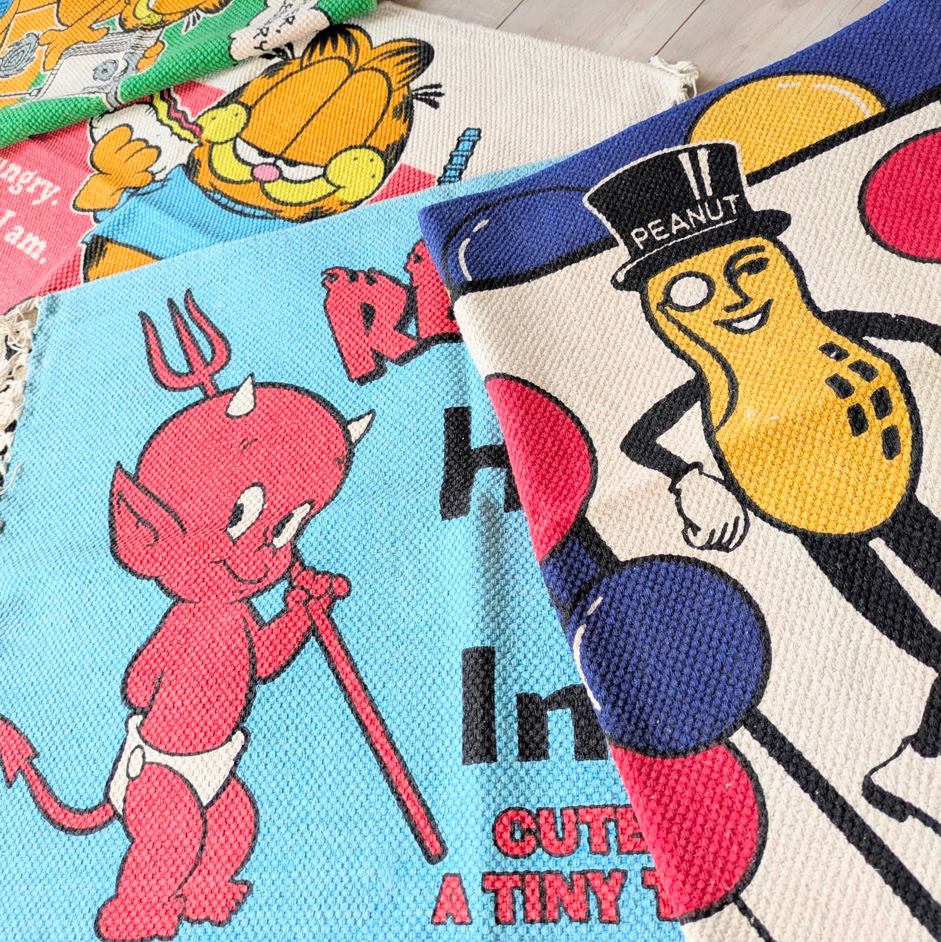【 Hot Stuff the Little Devil ( ホットスタッフザリトルデビル ) 】 『Hottest Devil KID'S In Town』COTTON MAT /  コットンマット/ Floor Mat / フロアマット〚アメリカン雑貨 アメトイ〛