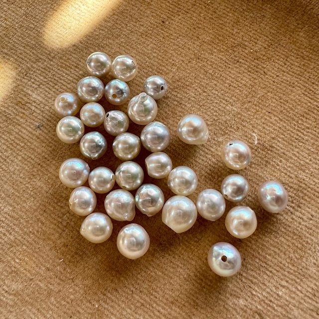 【素材販売】あこや真珠 無調色両穴 3.0-4.5mm 品質○