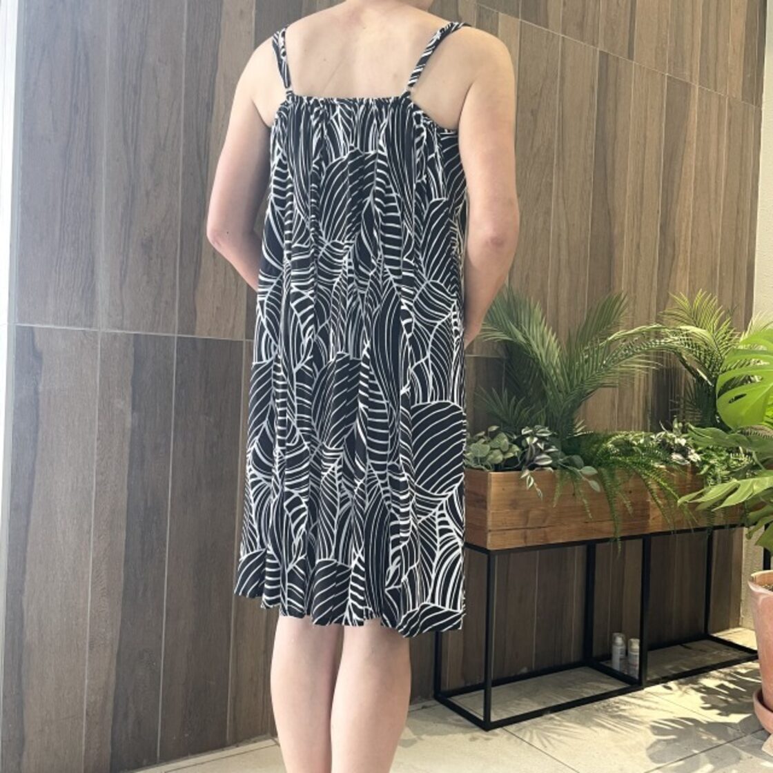 NaPua collection HONOLULU】ワンピース 丈短め ミディ丈 ブラック 黒 