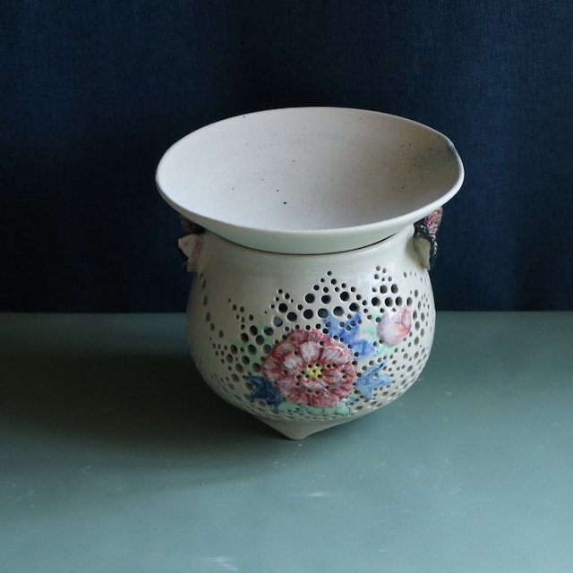 陶器ランプシェード『光の花』 (HiH003) | 手作り陶器照明 陶器ランプシェード『光の花』 (HiH003) | 手作り陶器照明