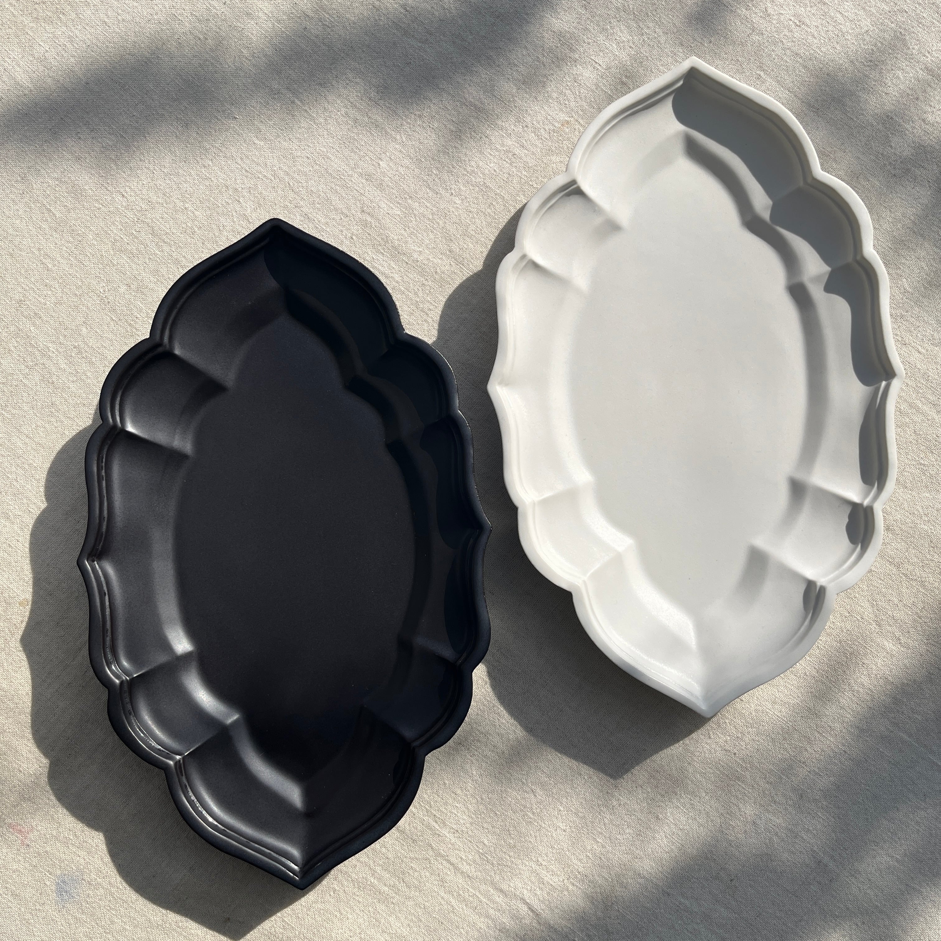 臼杵焼 USUKIYAKI オーバル皿 S ブラック USUKIYAKI研究所 | ihana