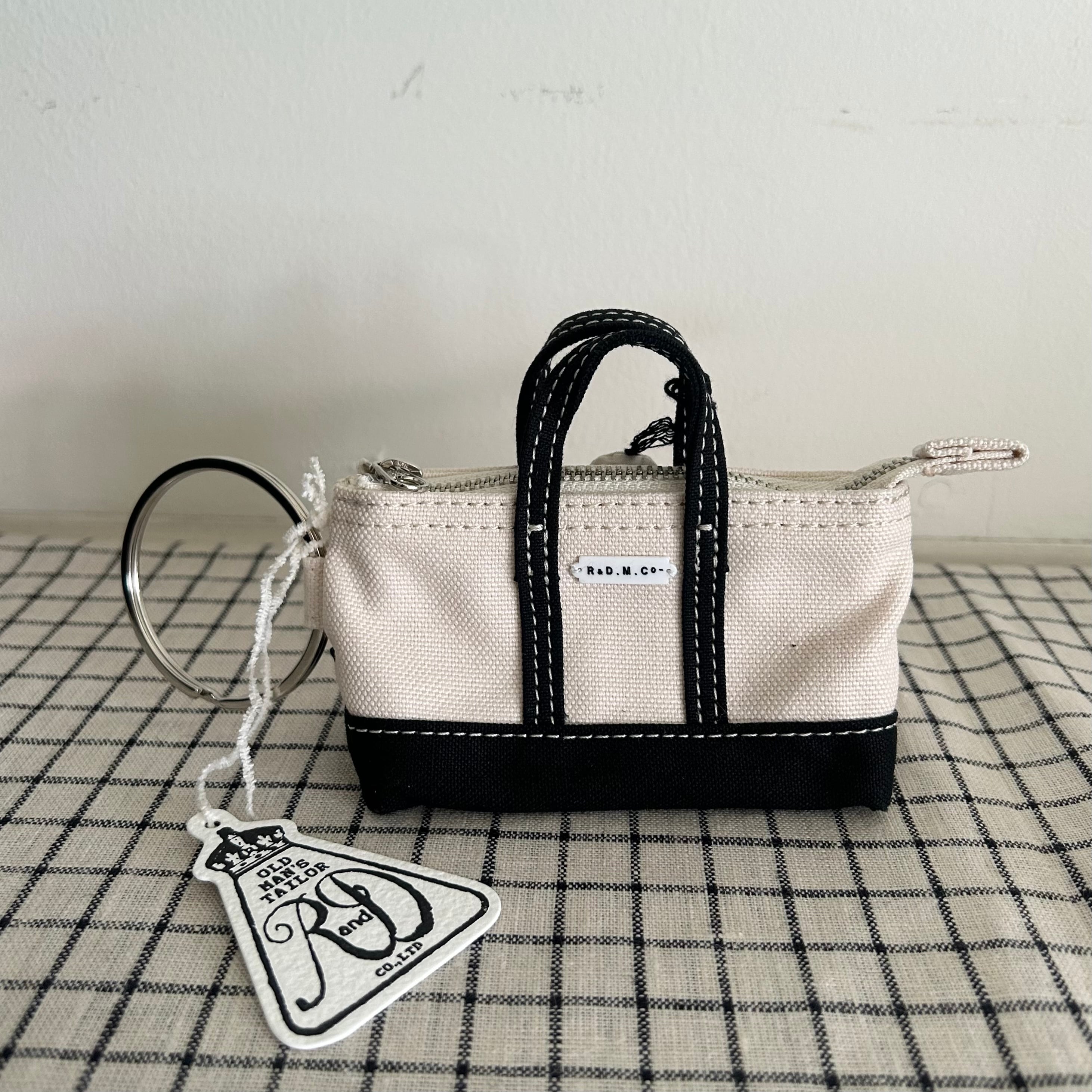 fog linen work フォグリネンワーク リネンパイピングエプロン | tous