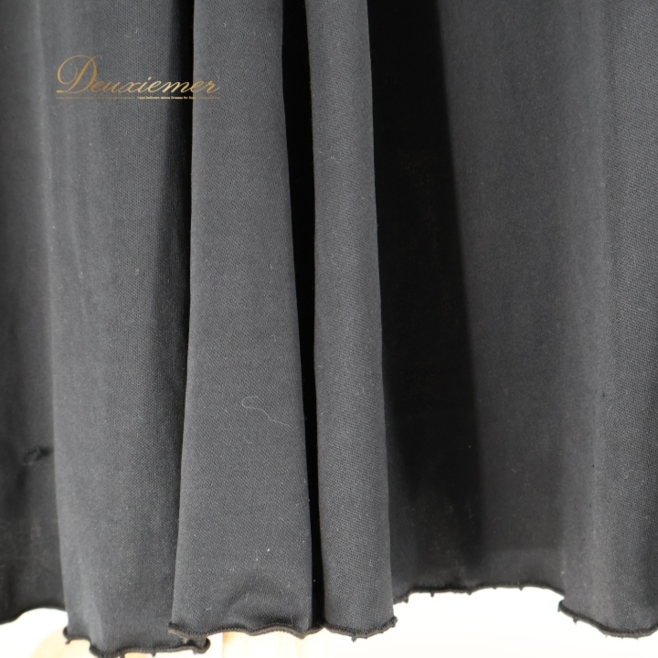 フラメンコ 衣装 ファルダ スカート 黒 無地 レッスン 練習着 ダンス パーティ 発表会 伸縮 ストレッチ ブラック系 フェスティバル ステージ用 おしゃれ 軽量 シンプル コスチューム