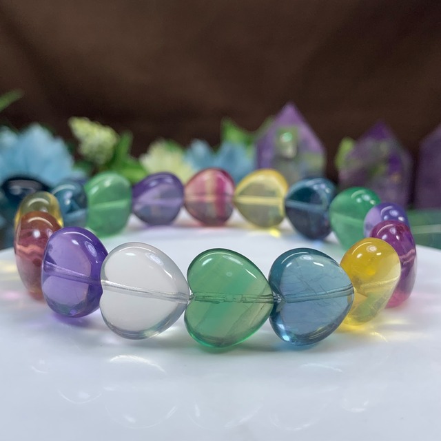 6.美発色☆ぷるんとしたフローライトハート ブレスレット