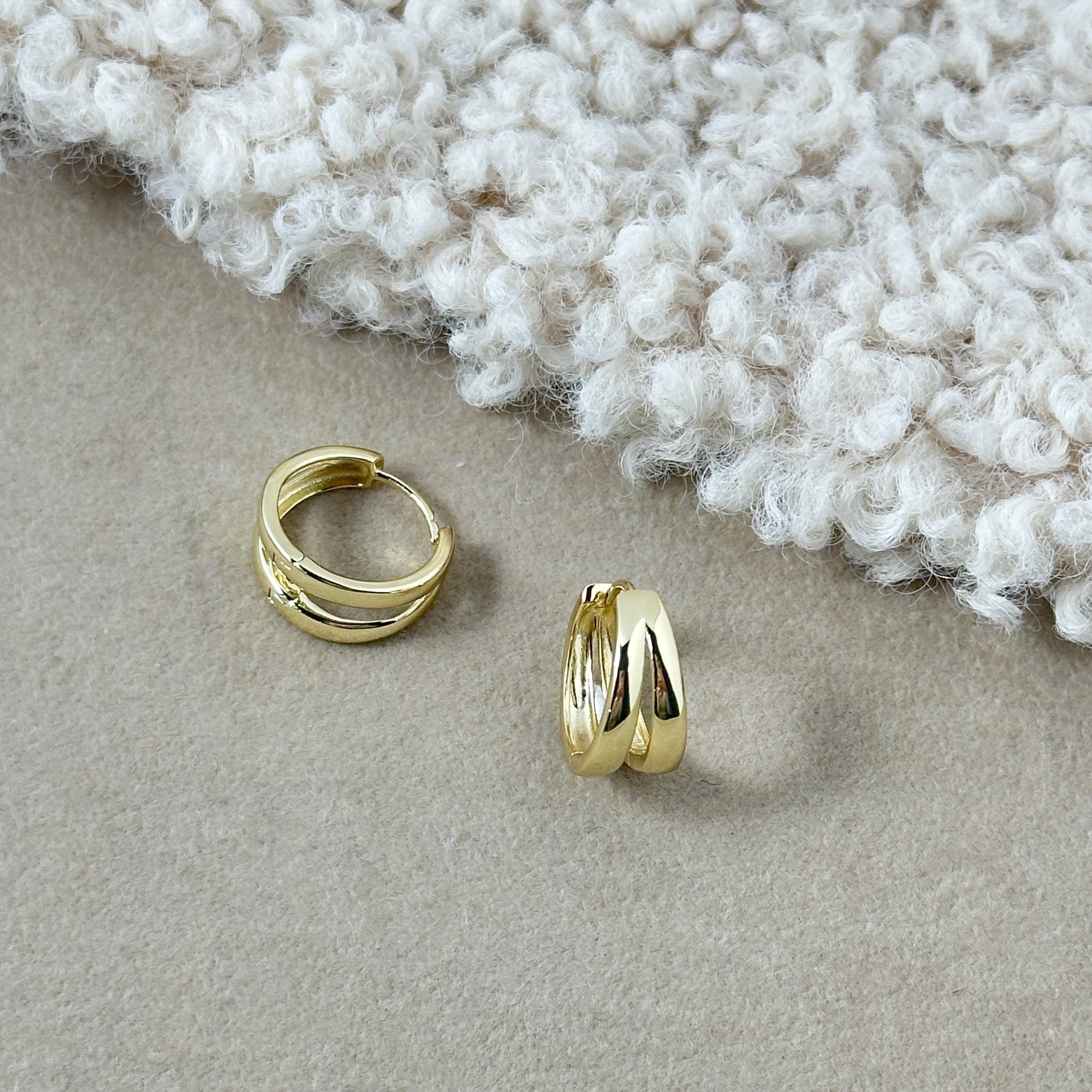 再入荷】Gold Coating カチッと ダブルフープ ピアス | 【公式通販