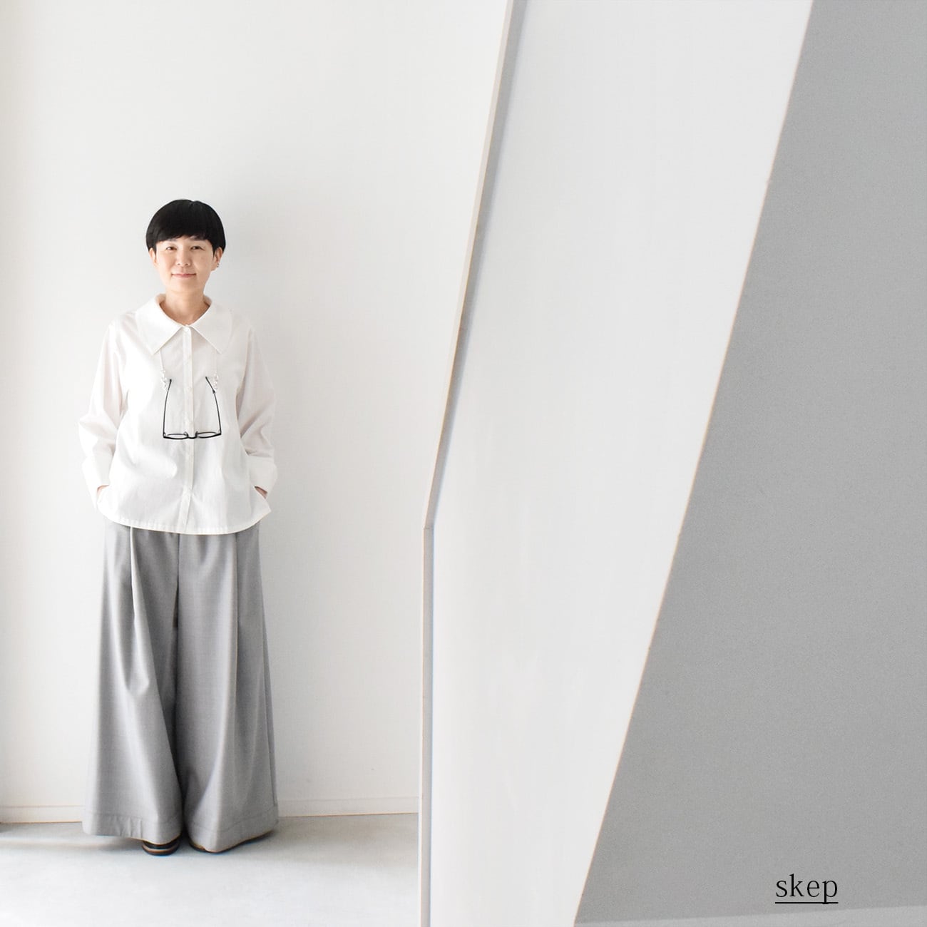 裾切替ワイドパンツ：グレー［PT23LPGY］ | skep-online shop