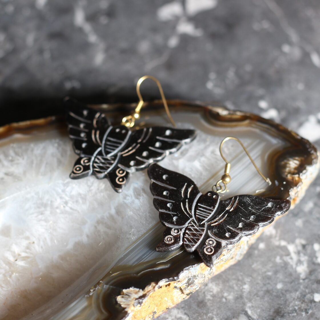 USA VINTAGE BUTTERFLY SWING DESIGN EARRING/アメリカ古着バタフライ 